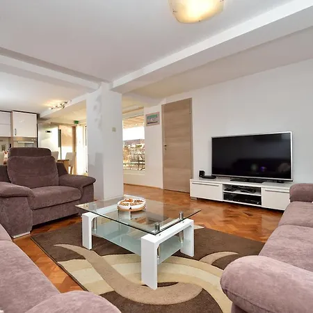 Tia Apartamento Zadar